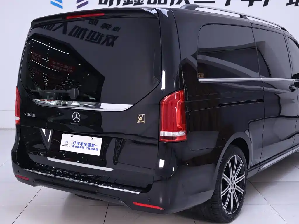 Mercedes-Benz V-Class — миниатюра 8