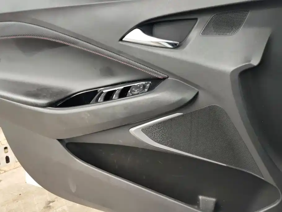 Chevrolet Volando — миниатюра 7