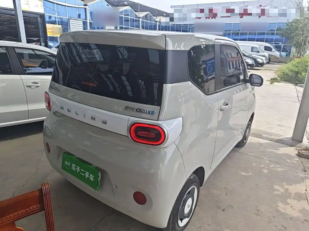 Wuling MINIEV — миниатюра 7