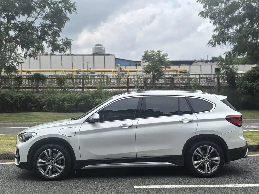 BMW X1 New Energy — миниатюра 4