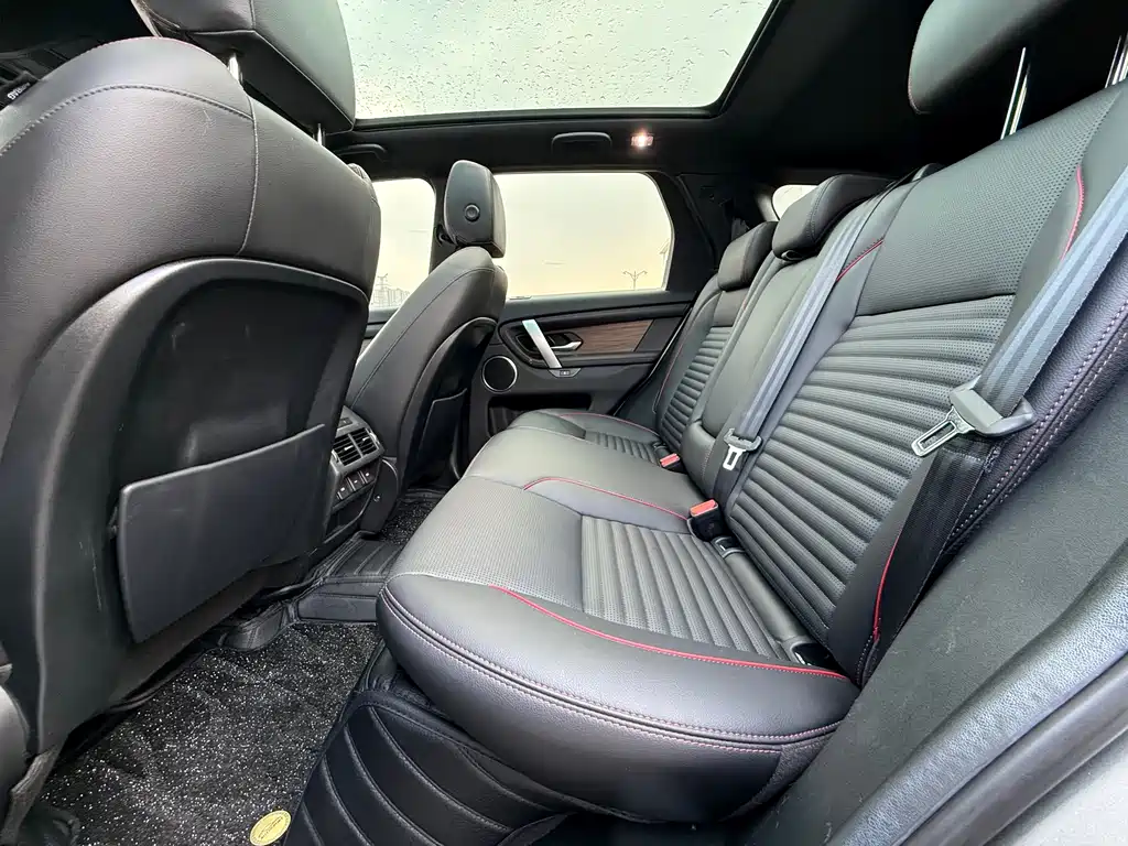 LAND ROVER DISCOVER SPORTS