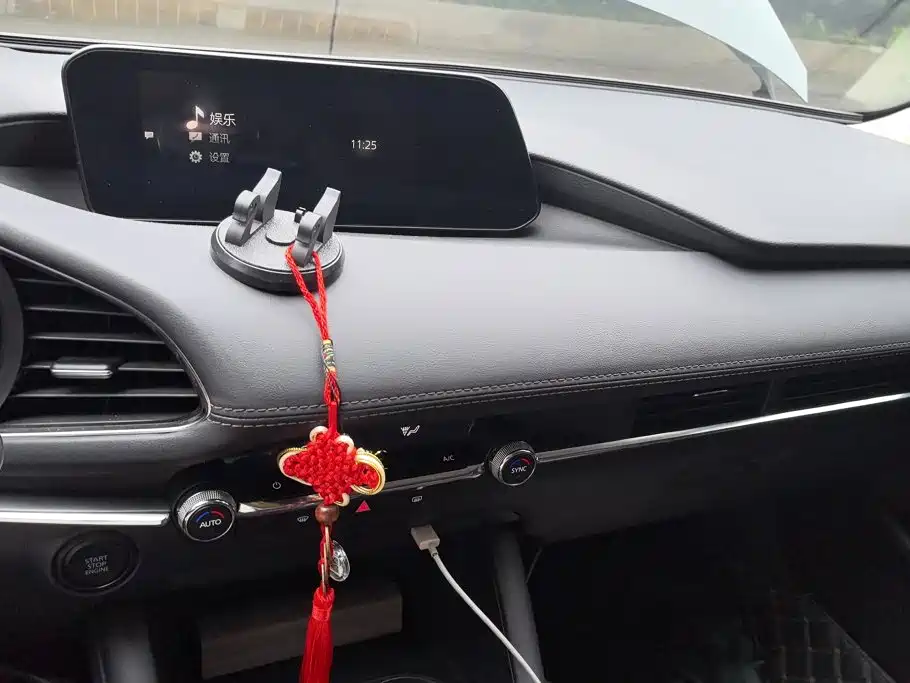 Mazda 3 Axela — миниатюра 13