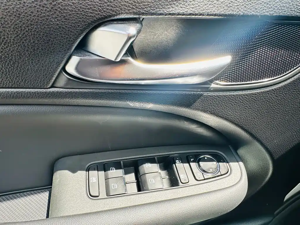 GAC Motor Trumpchi M6 — миниатюра 14