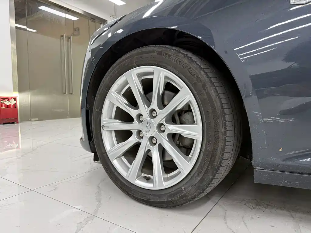 Cadillac CT5 — миниатюра 7