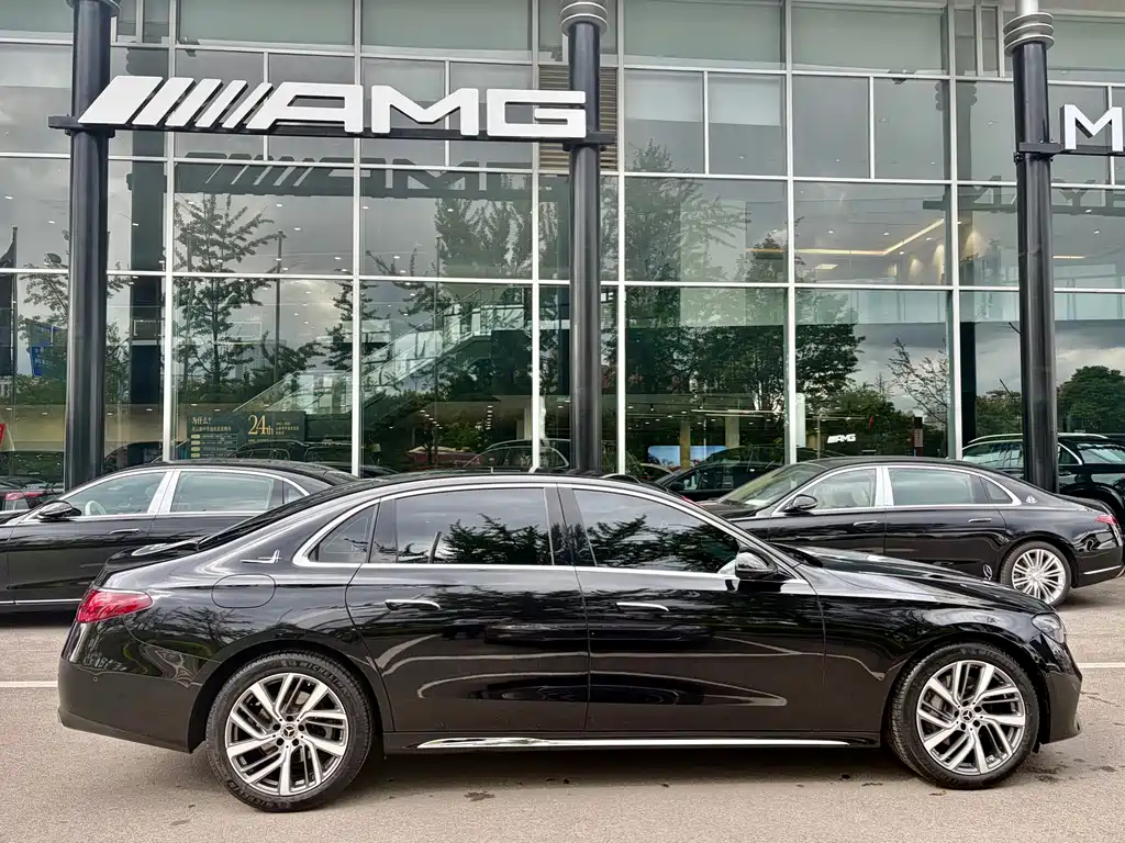 Mercedes-Benz E-Class E 2024 E 300 L Fashion