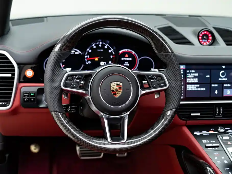 Porsche Cayenne — миниатюра 12