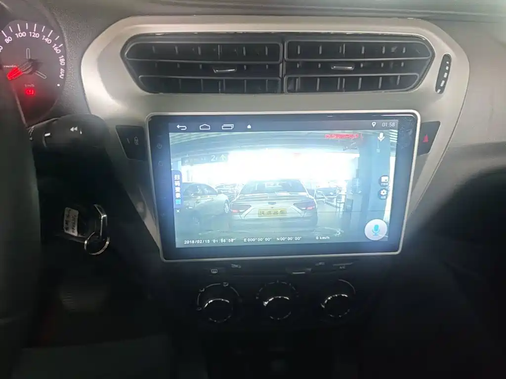 Citroen Elysee — миниатюра 13