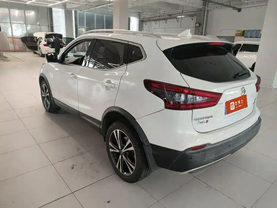 Nissan Qashqai — миниатюра 4