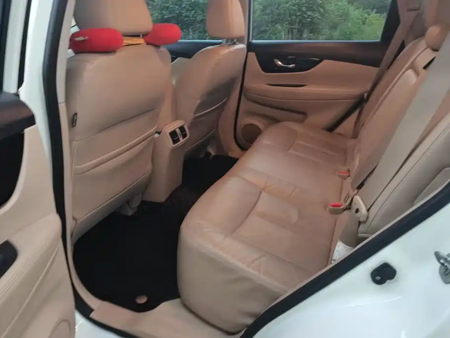 Nissan X-Trail — миниатюра 11