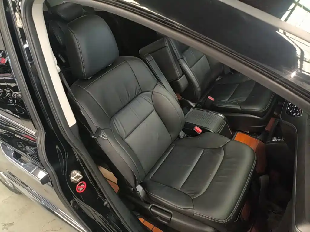 Honda Elysion — миниатюра 25