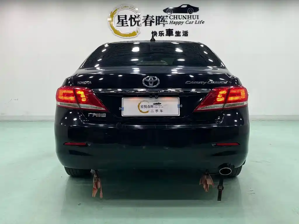 Toyota Camry — миниатюра 8