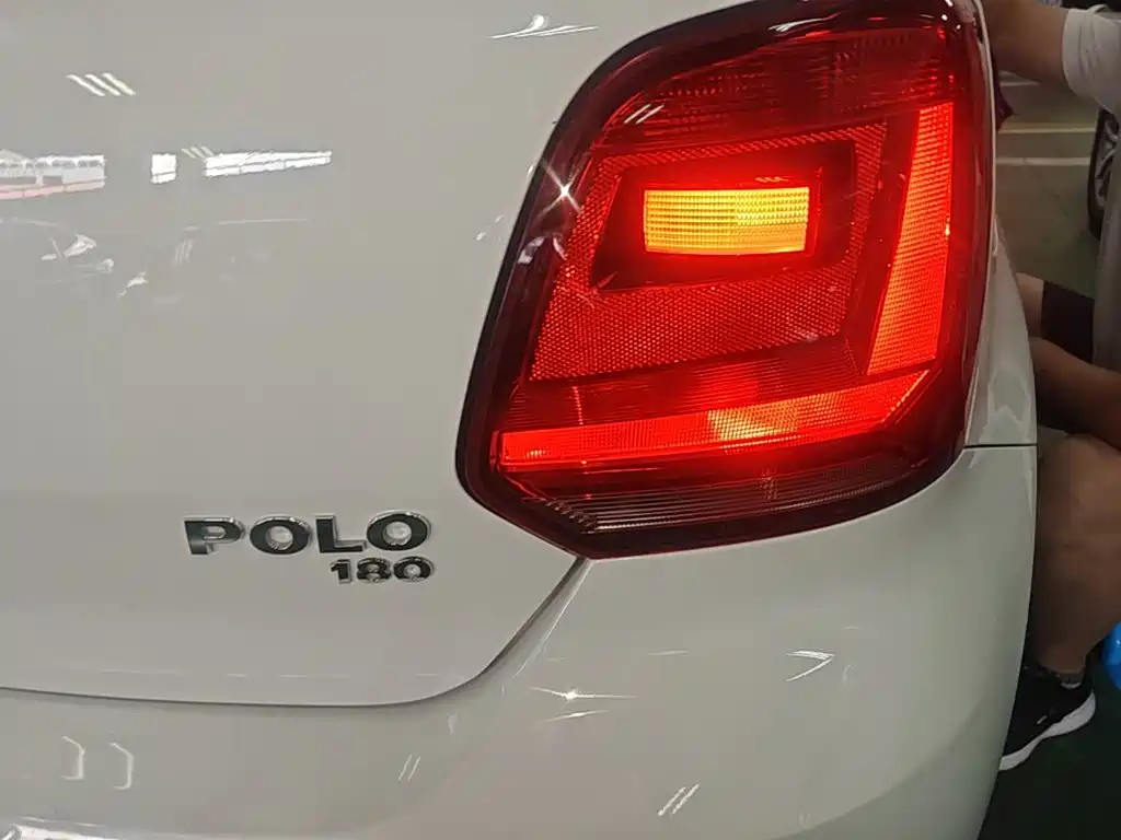 Volkswagen Polo — миниатюра 8
