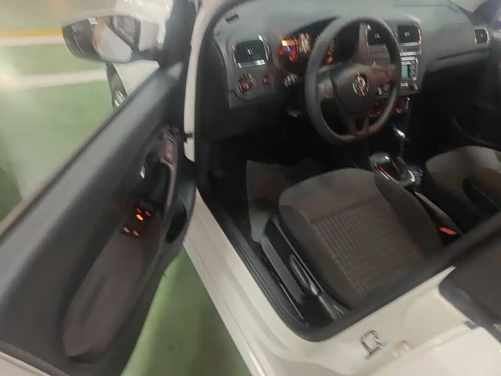 Volkswagen Polo — миниатюра 16