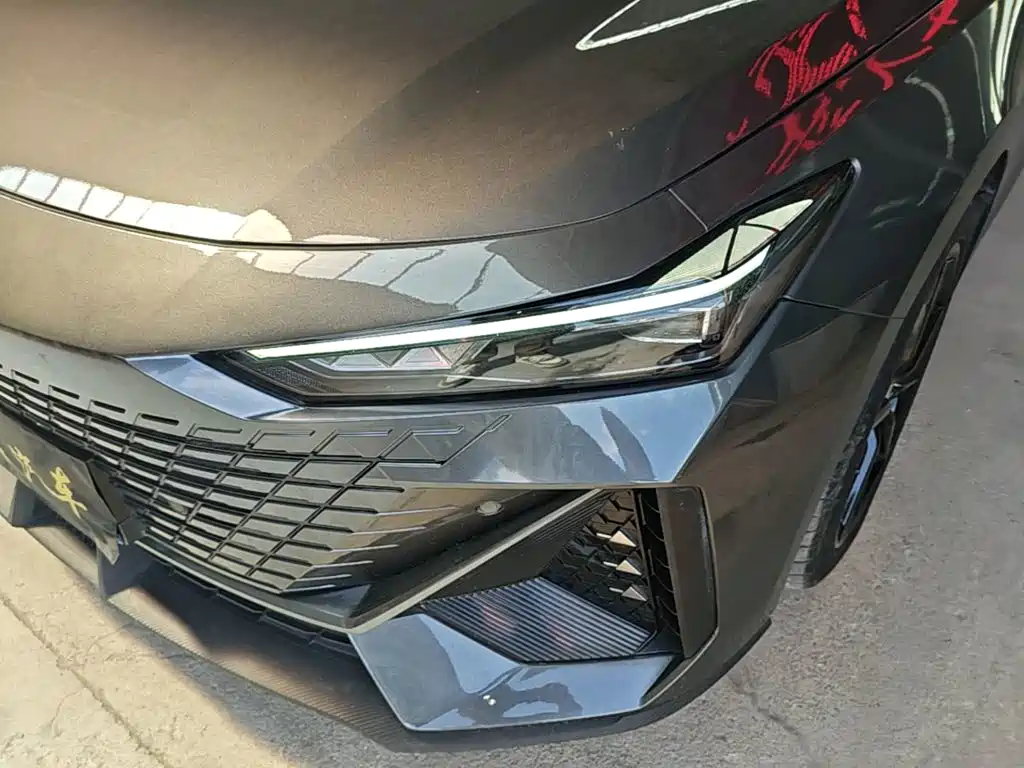 Changan UNI-V — миниатюра 24