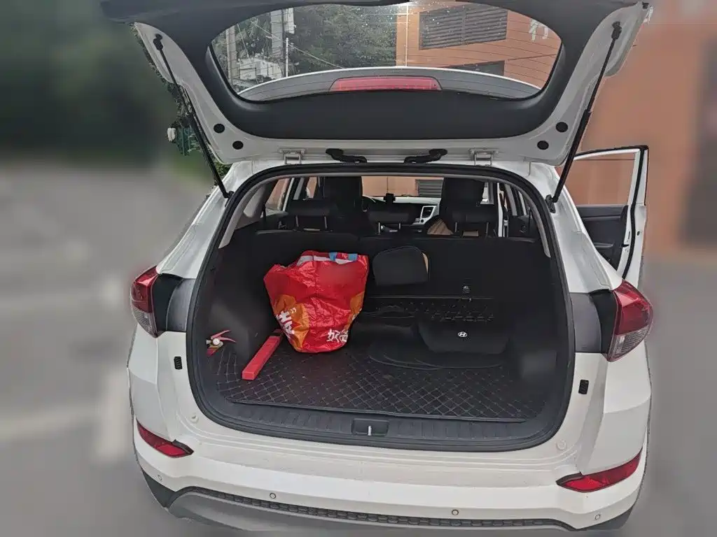 Hyundai Tucson — миниатюра 16
