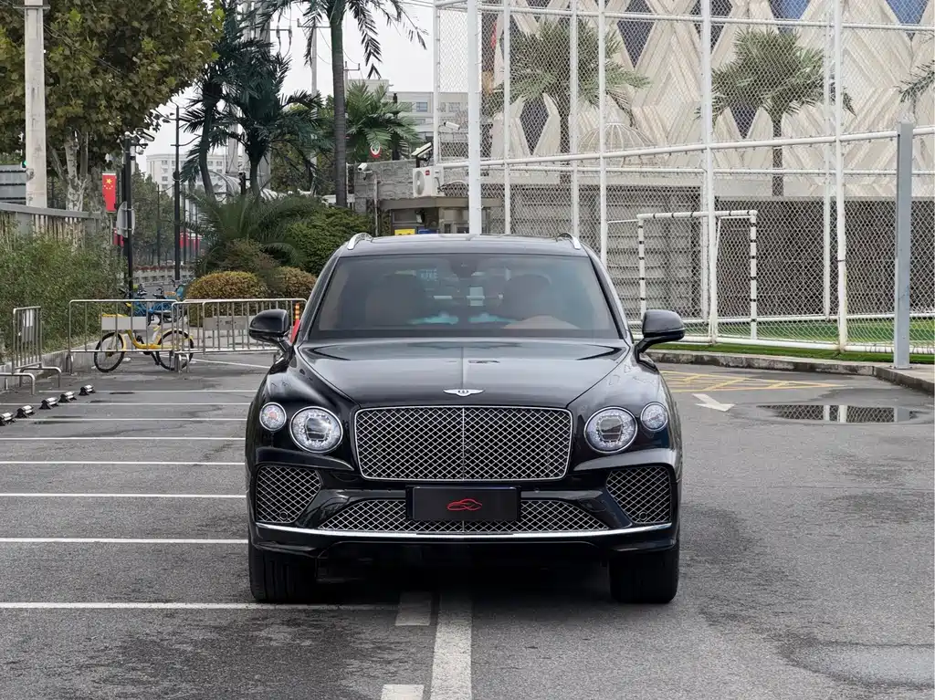 Bentley Bentayga — миниатюра 2