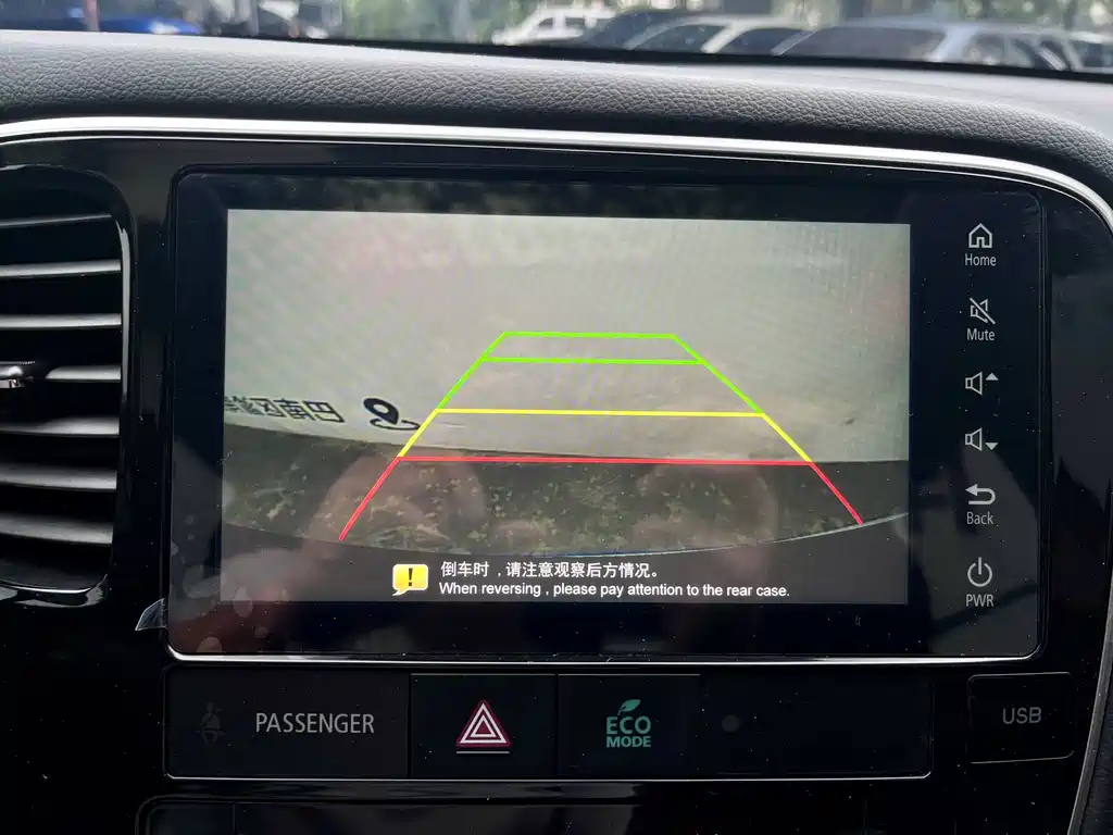 Mitsubishi Outlander — миниатюра 24