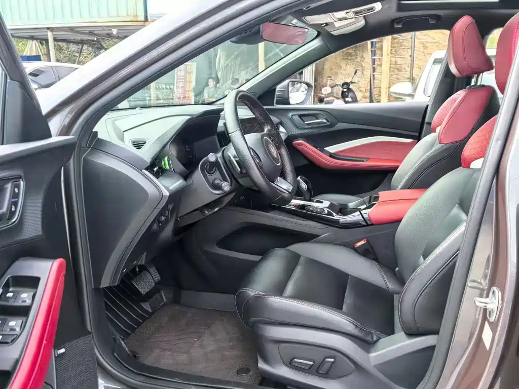 MG MG5 — миниатюра 4
