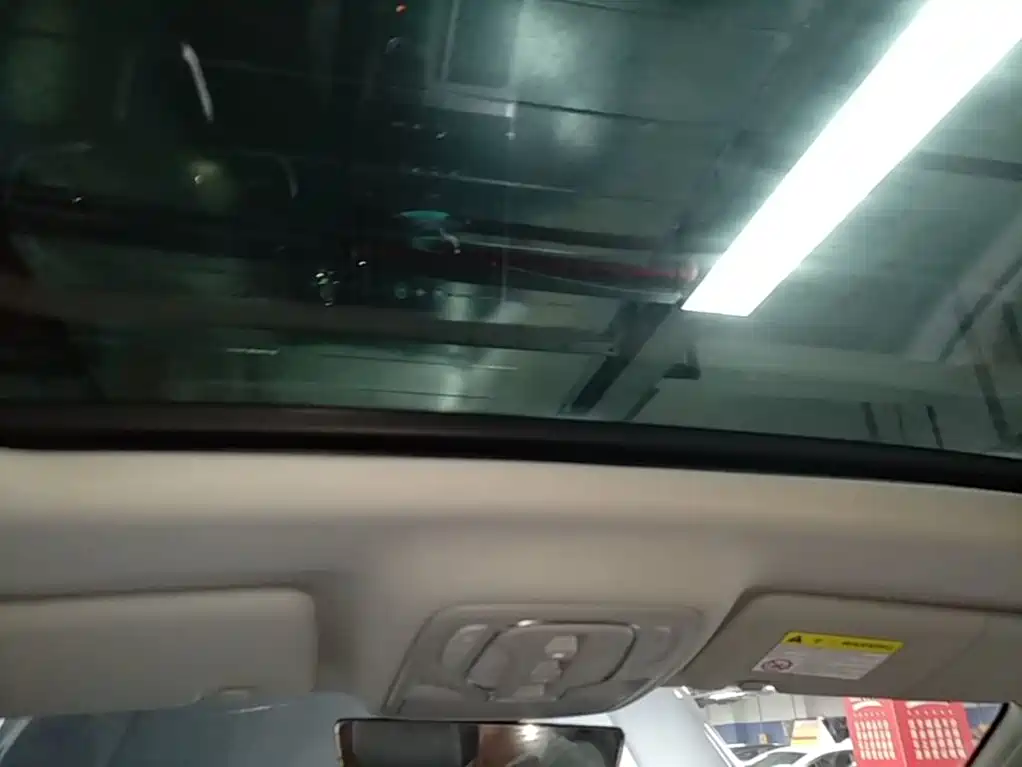 Roewe RX5 New Energy — миниатюра 18