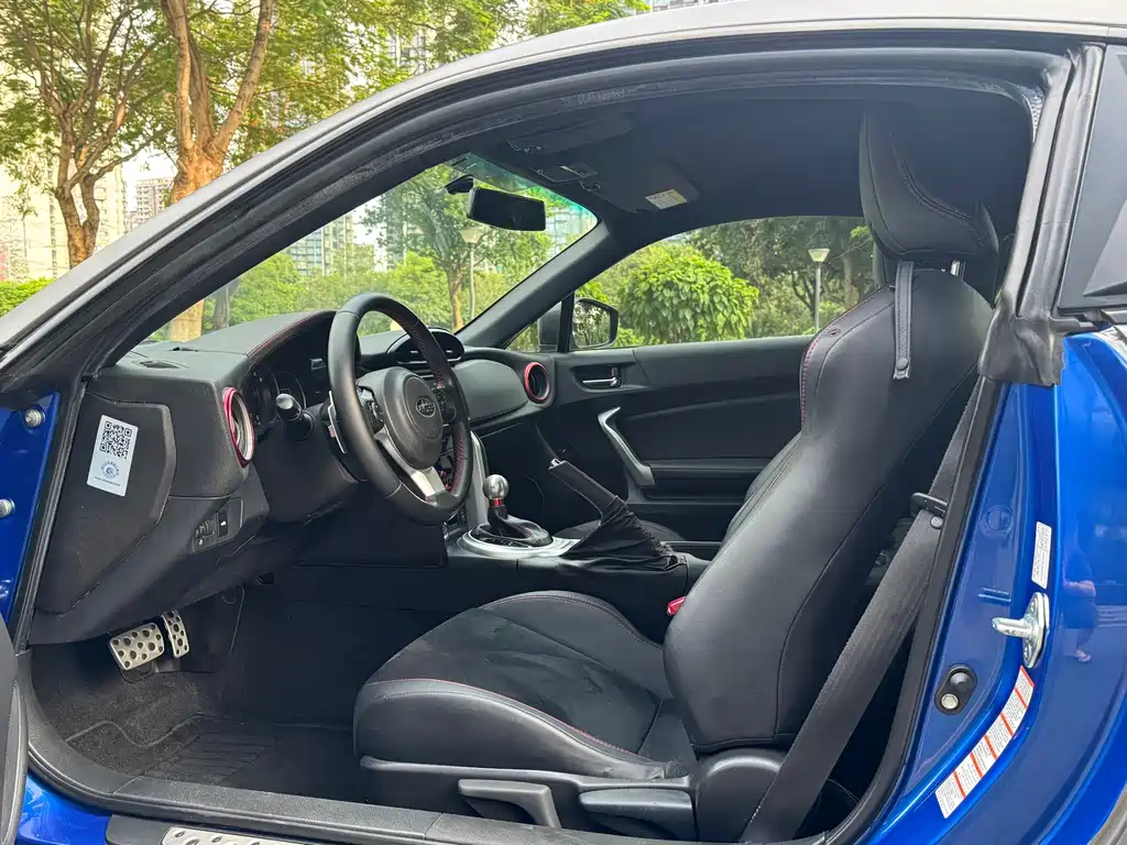 Subaru BRZ — миниатюра 10