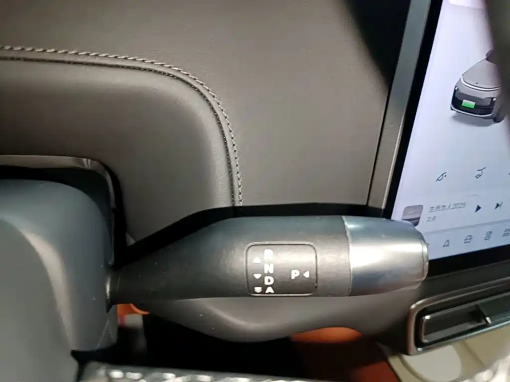 Li Auto Li L8 — миниатюра 14