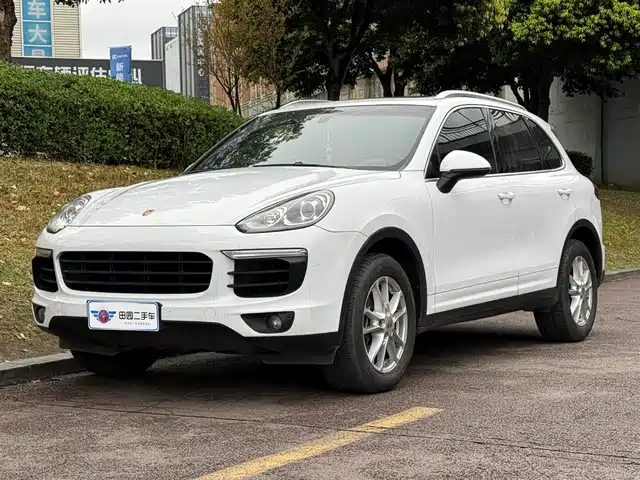 PORSCHE CAYENNE 2017