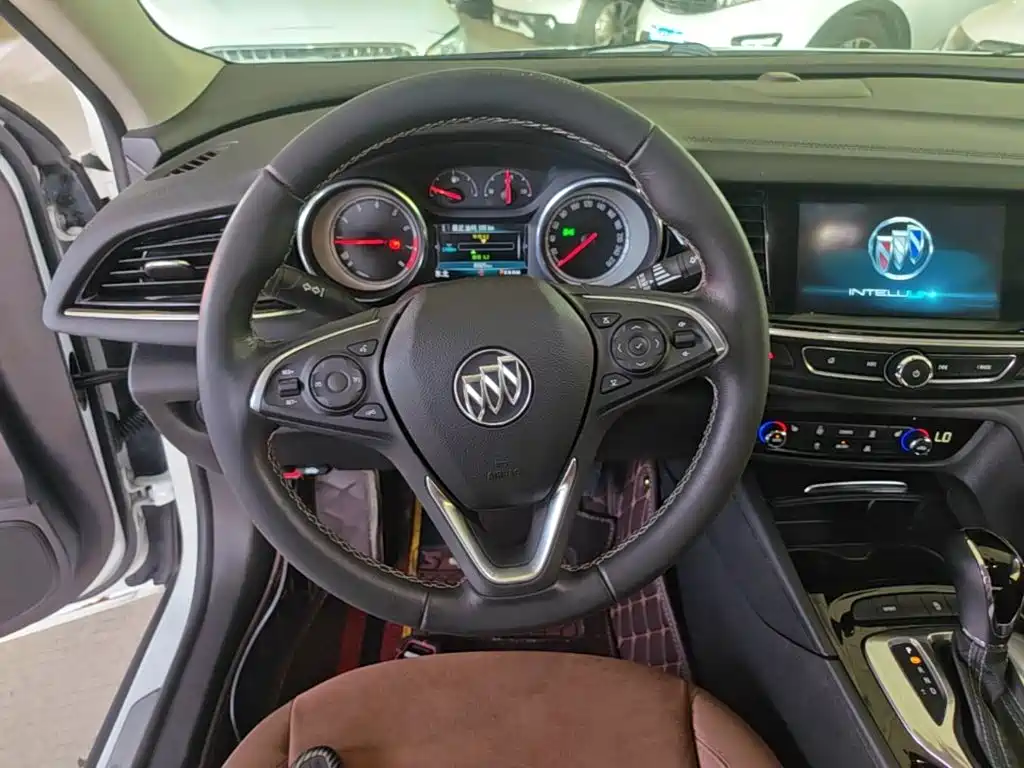 Buick Regal — миниатюра 11