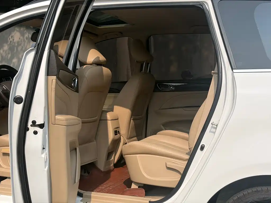 Baojun 730 — миниатюра 11