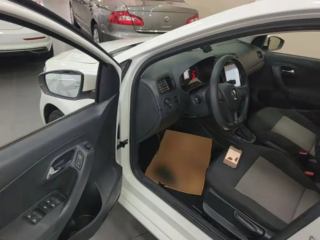 Volkswagen Polo — миниатюра 16