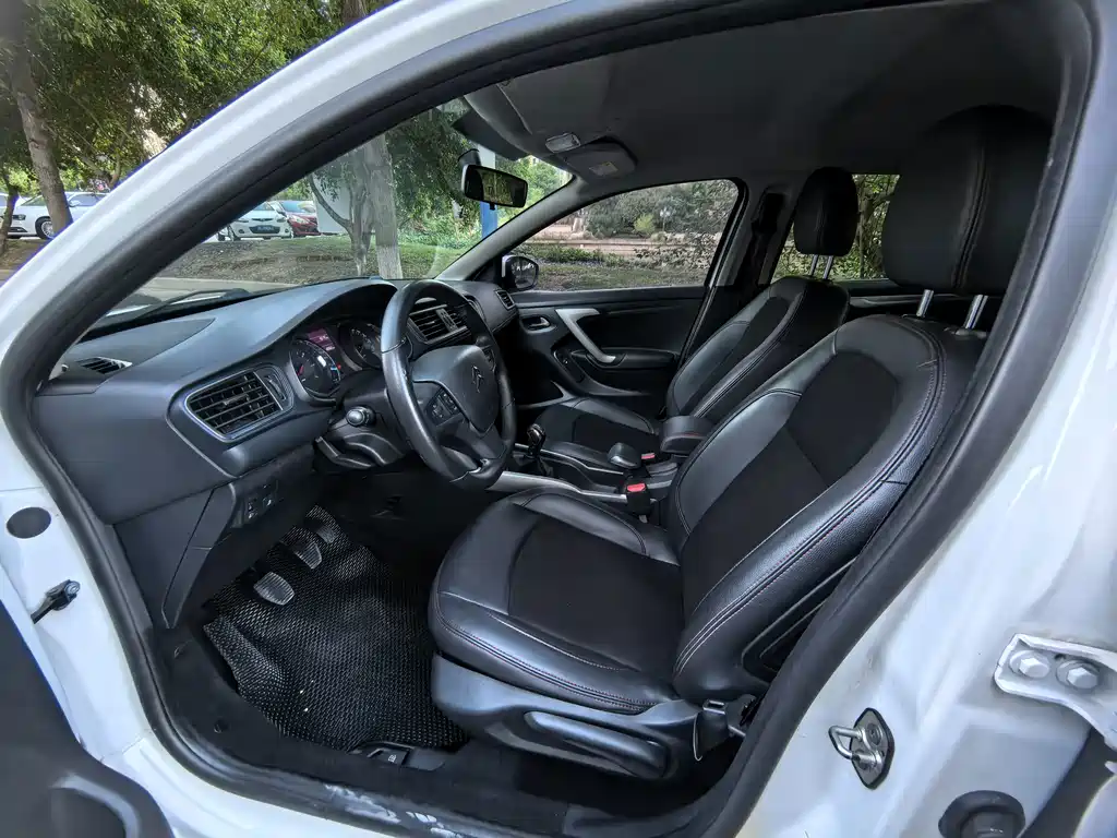 Citroen C3-XR — миниатюра 7
