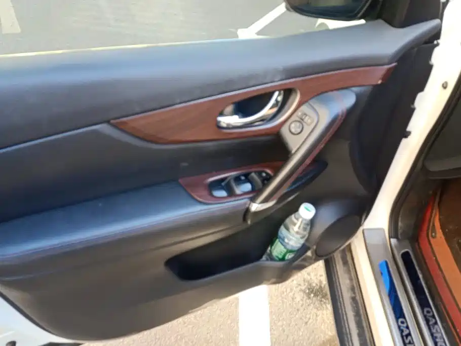 Nissan Qashqai — миниатюра 7