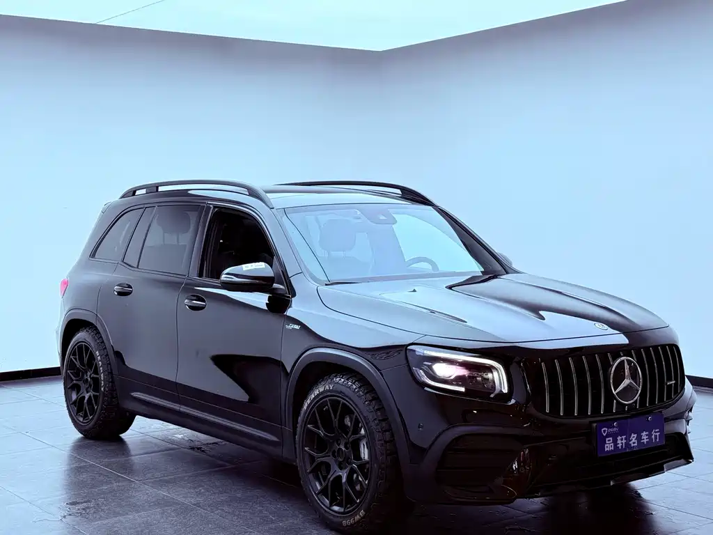 Mercedes-Benz GLB AMG — миниатюра 7
