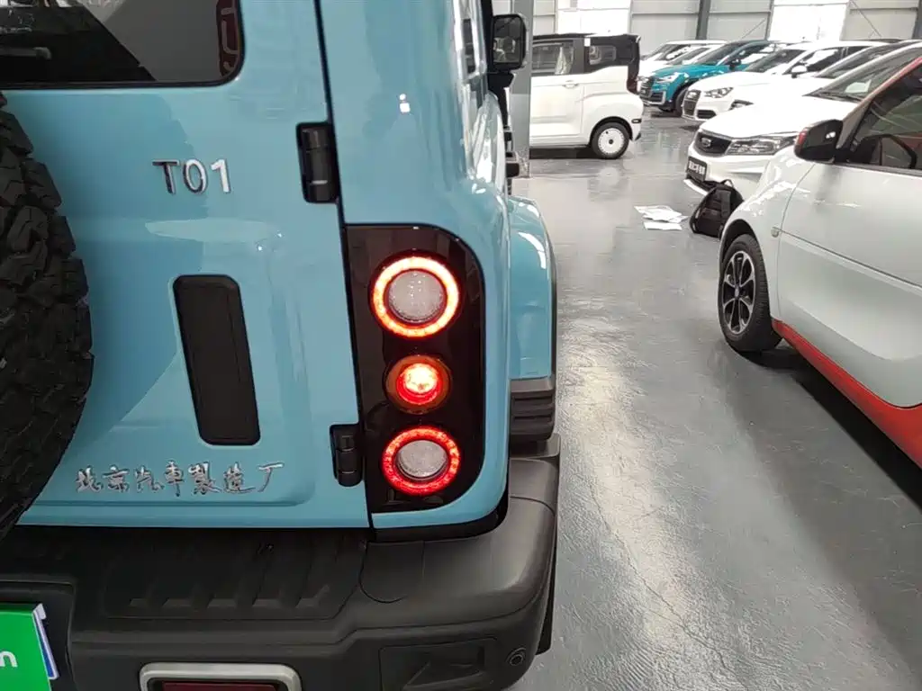 212 T01 2025 2.0T