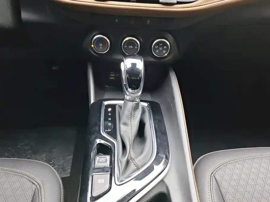 Buick Verano — миниатюра 15