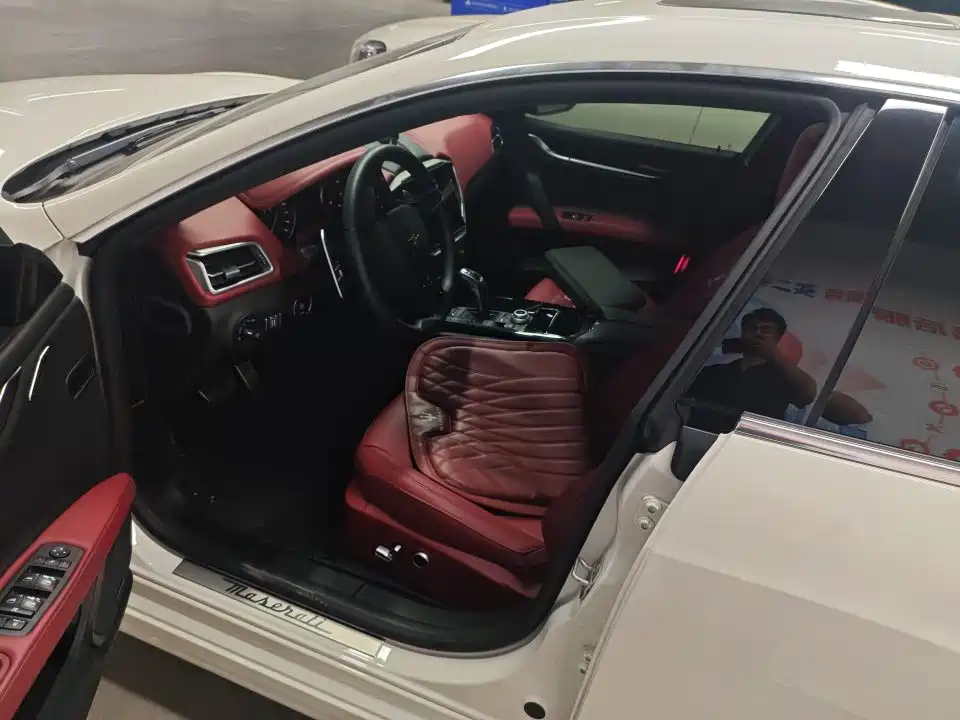 Maserati Ghibli — миниатюра 3