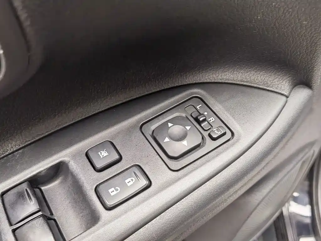 Mitsubishi Outlander (Import) — миниатюра 15
