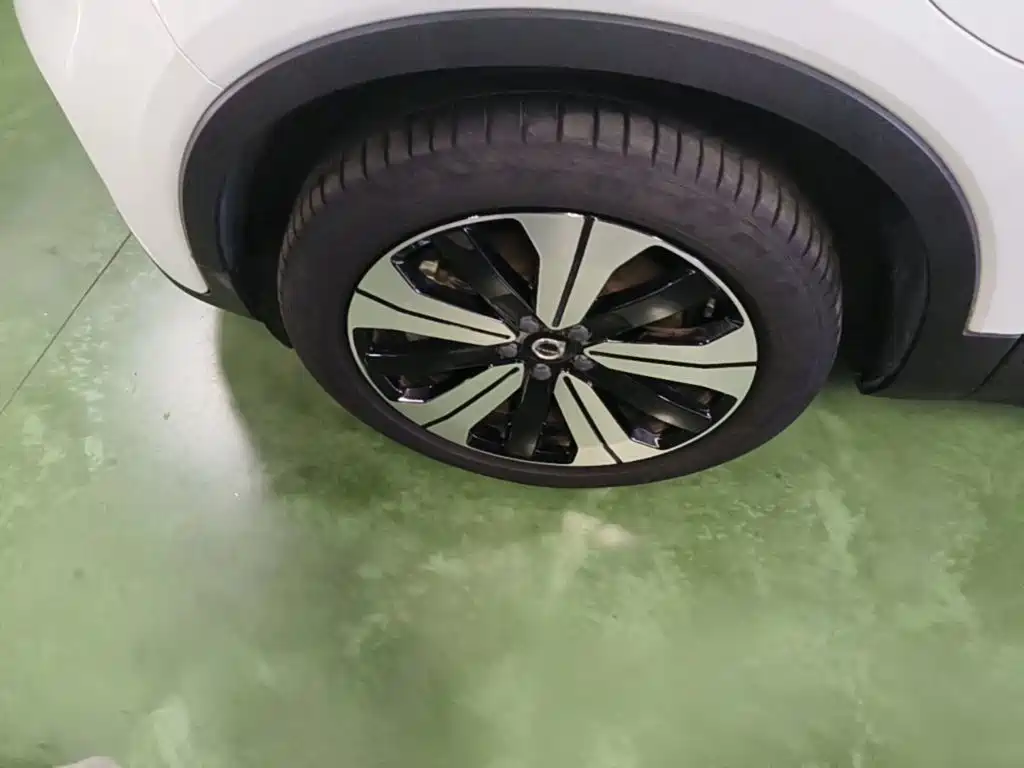 Volvo XC40 NEV — миниатюра 23