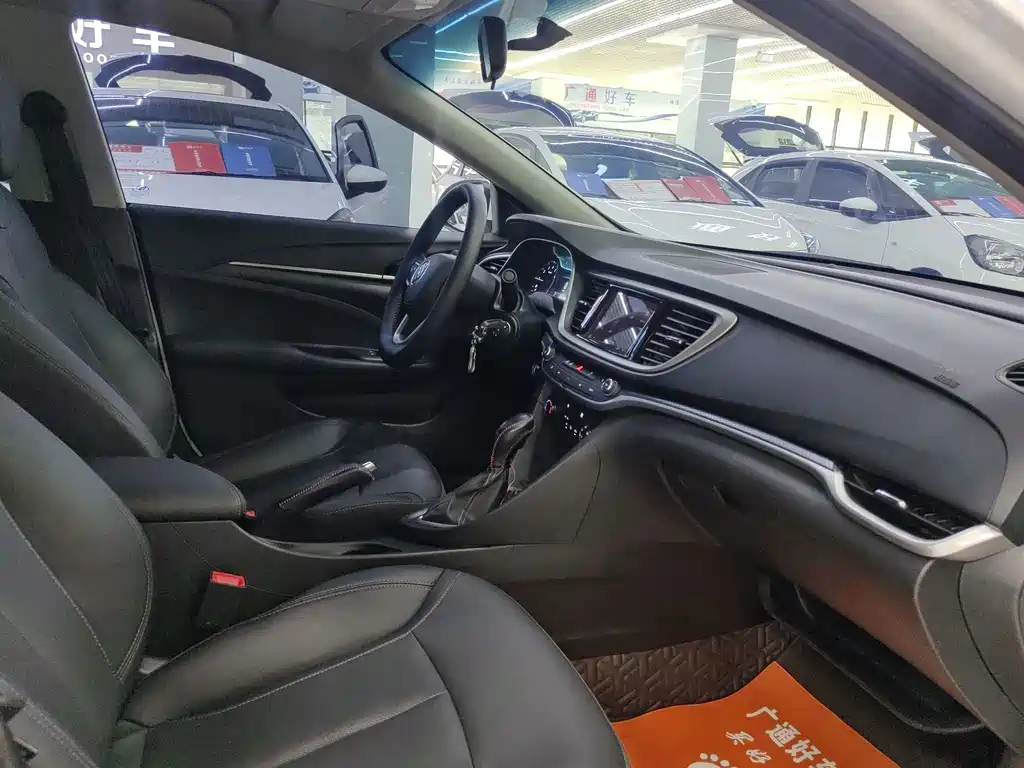 Buick Excelle — миниатюра 7