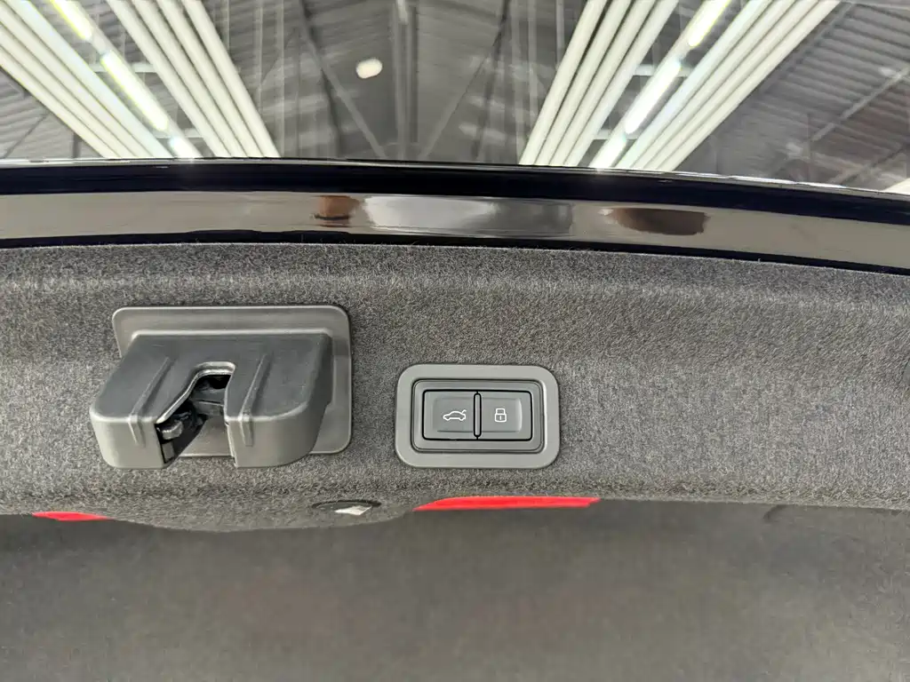 Audi A6L — миниатюра 15