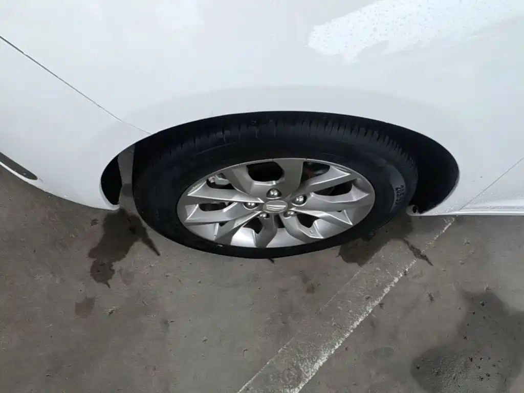 Geely Emgrand GL — миниатюра 23