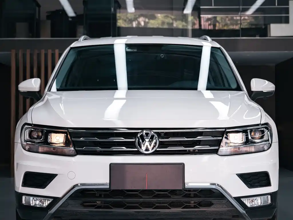 Volkswagen Tiguan L — миниатюра 2