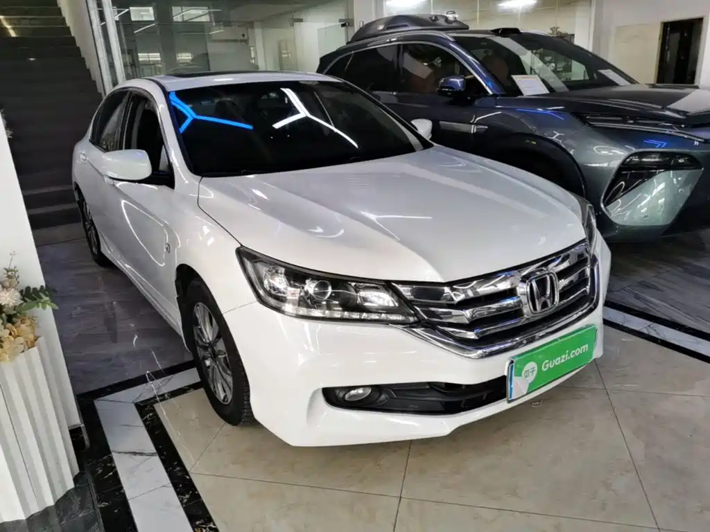 Honda Accord — миниатюра 4