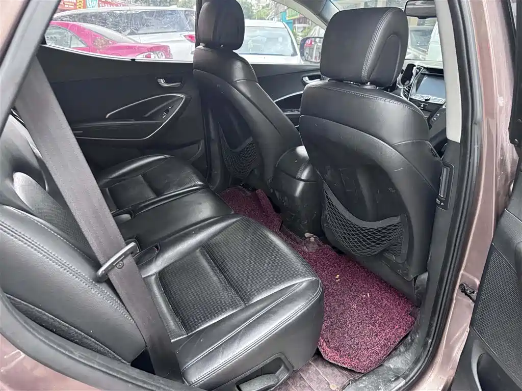 Hyundai Santa Fe — миниатюра 12