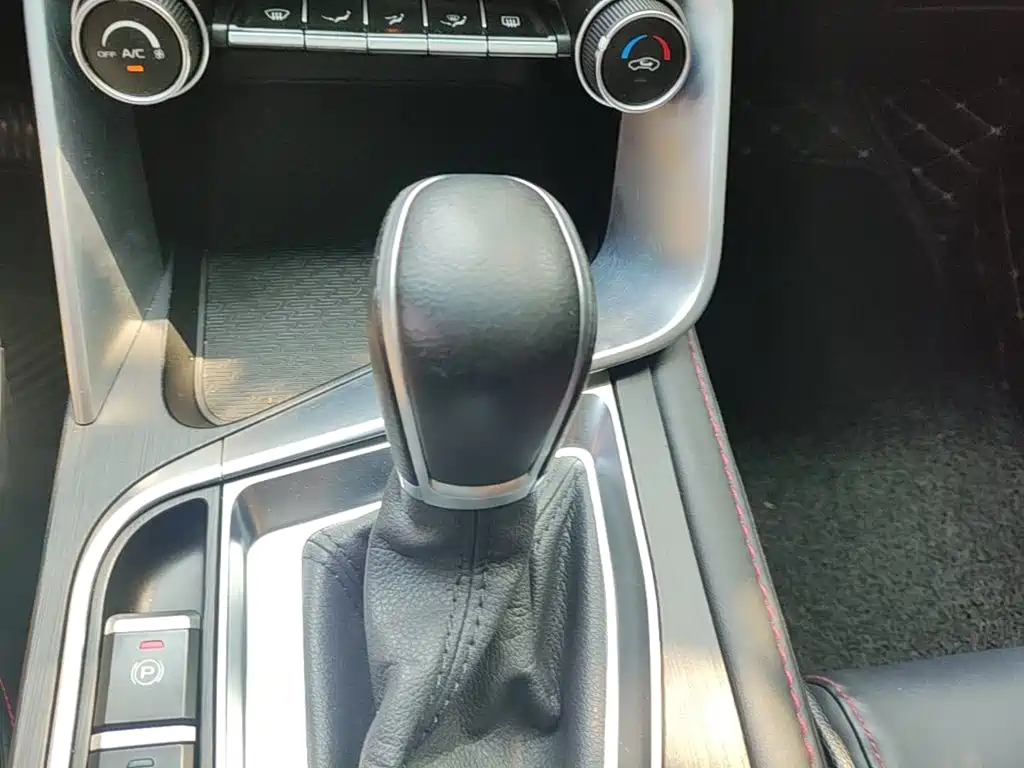 Geely Binrui — миниатюра 14