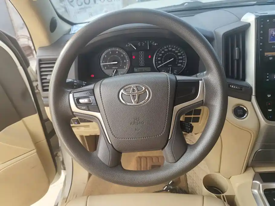 Toyota Land Cruiser — миниатюра 15