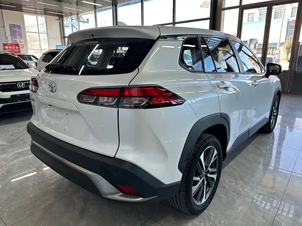 Toyota Frontlander — миниатюра 6
