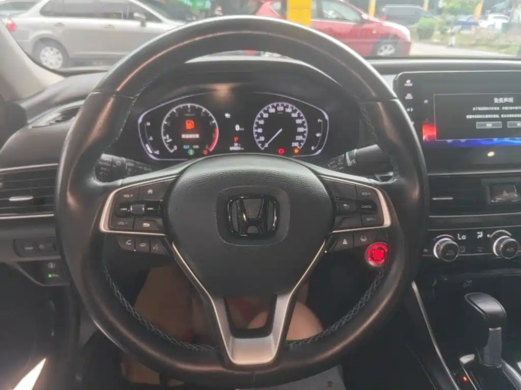 Honda Accord — миниатюра 11