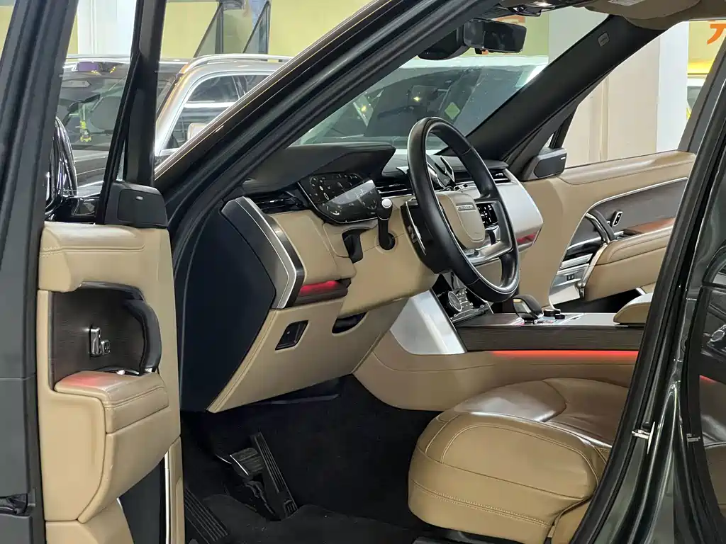 Land Rover Range Rover — миниатюра 8