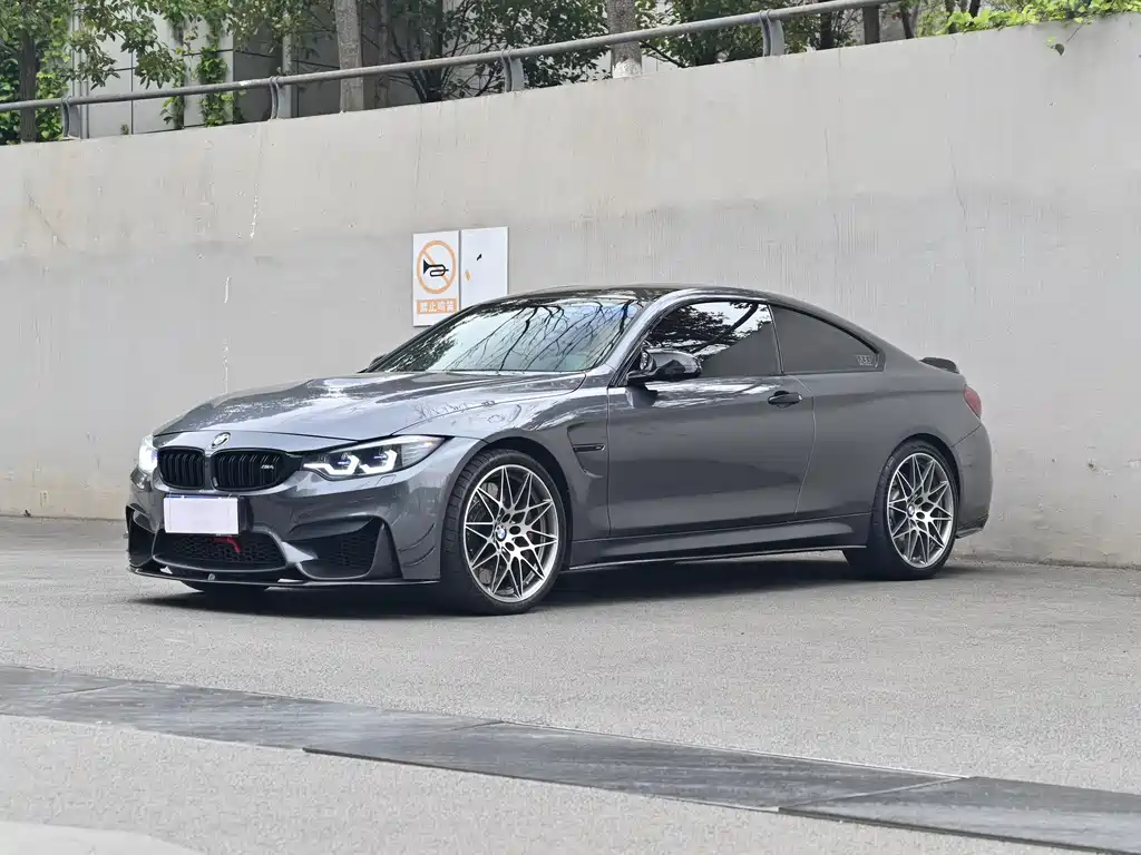 BMW M4 2017