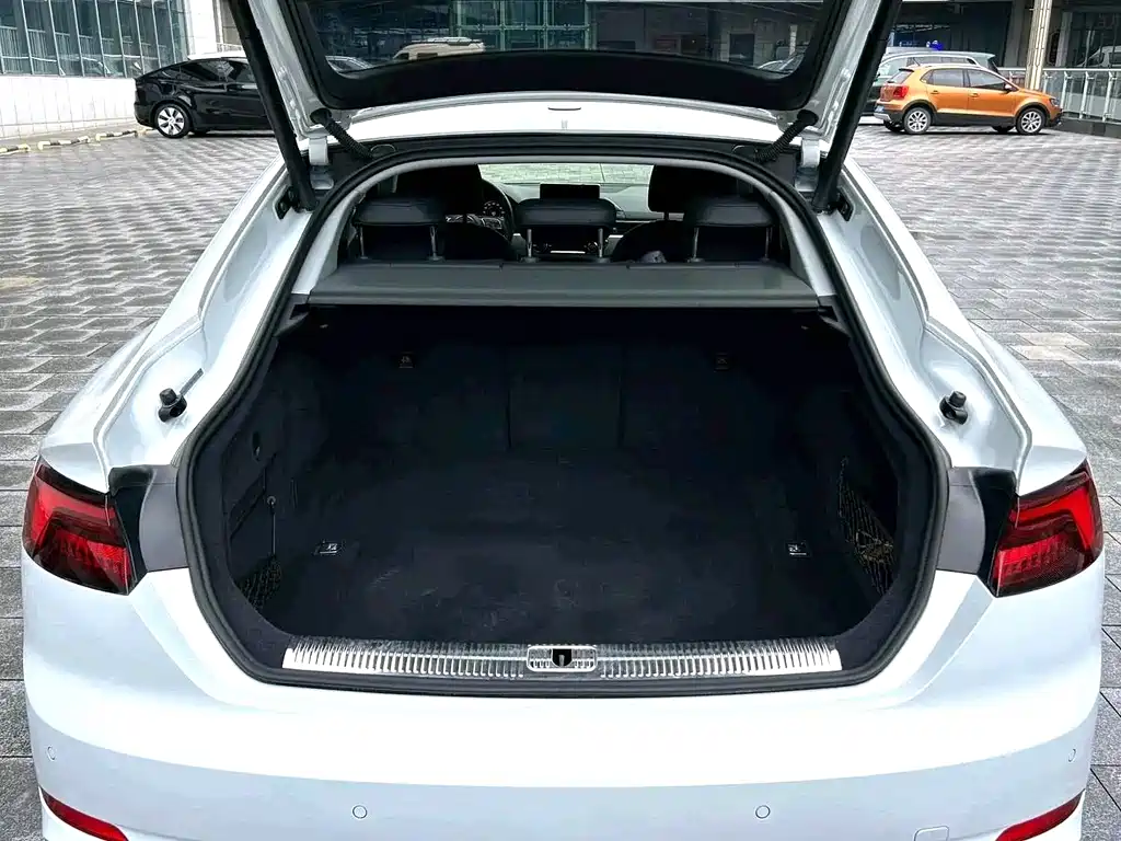 Audi A5 (Import) — миниатюра 9